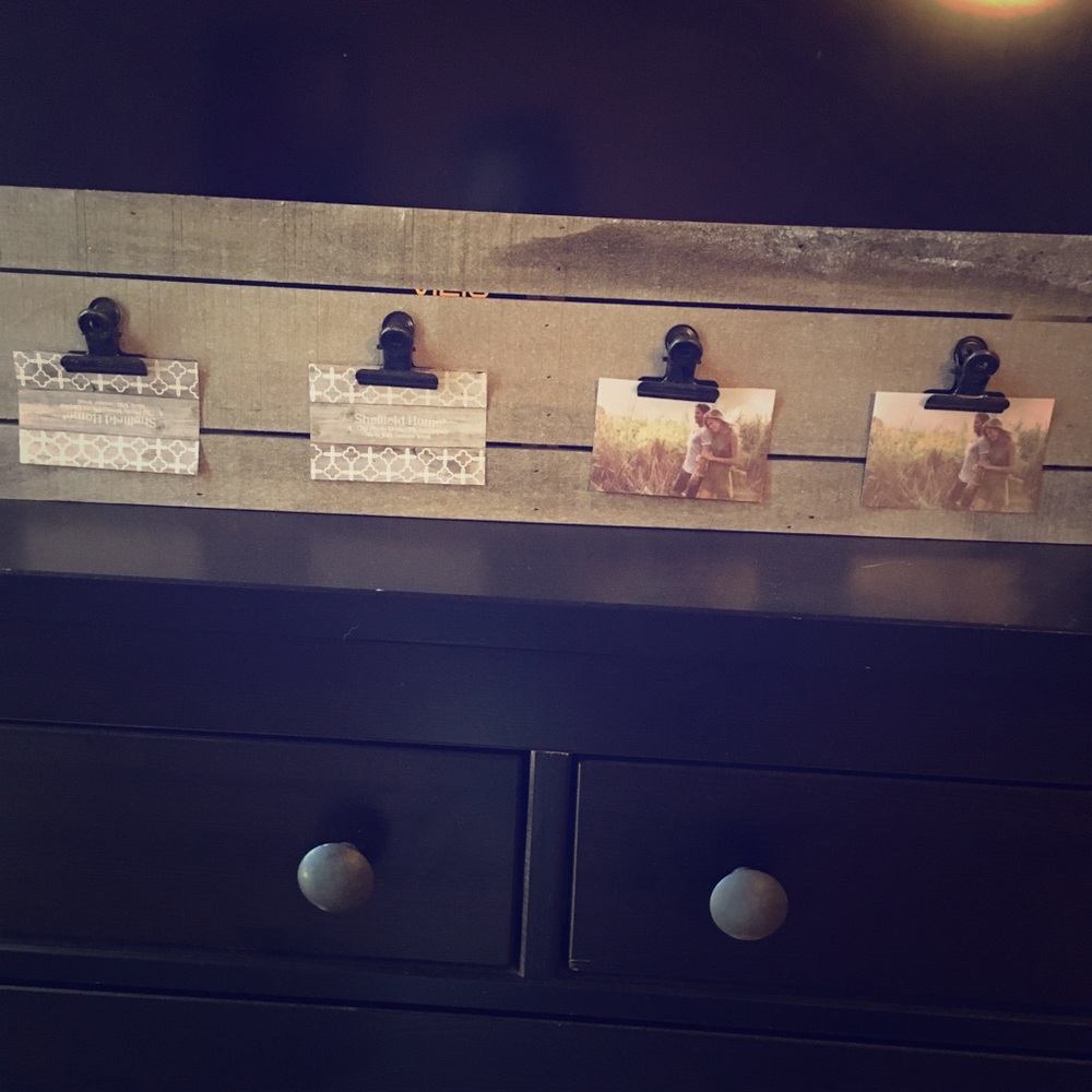 Wood 4 clip photo, memo display.